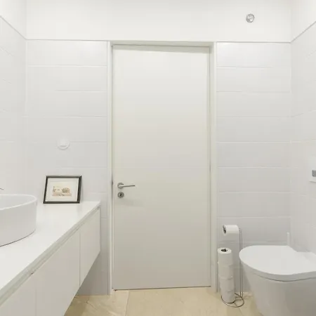 Apartment Inbloom